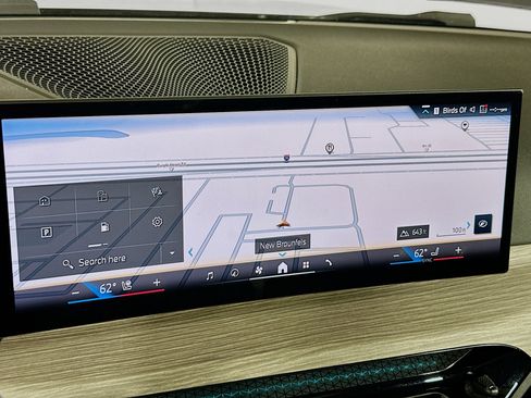 Used 2025 BMW 430i Coupe w/ Premium Package image 21