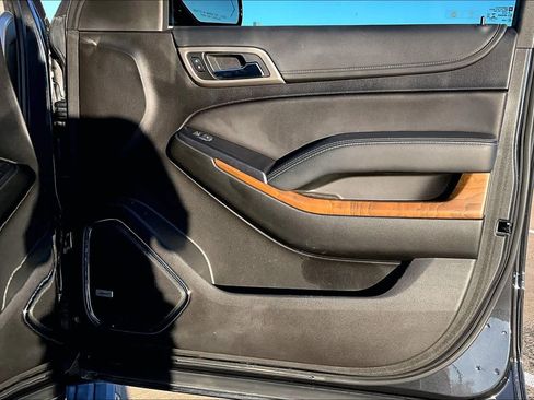 Used 2020 GMC Yukon Denali w/ Denali Ultimate Package image 22