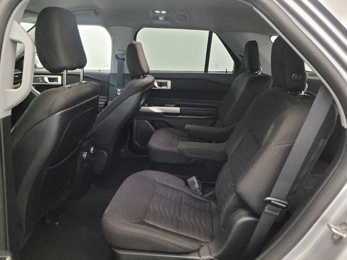 Used 2020 Ford Explorer XLT w/ Comfort Package AWD/4WD image 18