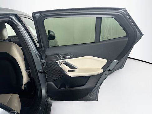 Used 2025 BMW X2 xDrive28i image 33