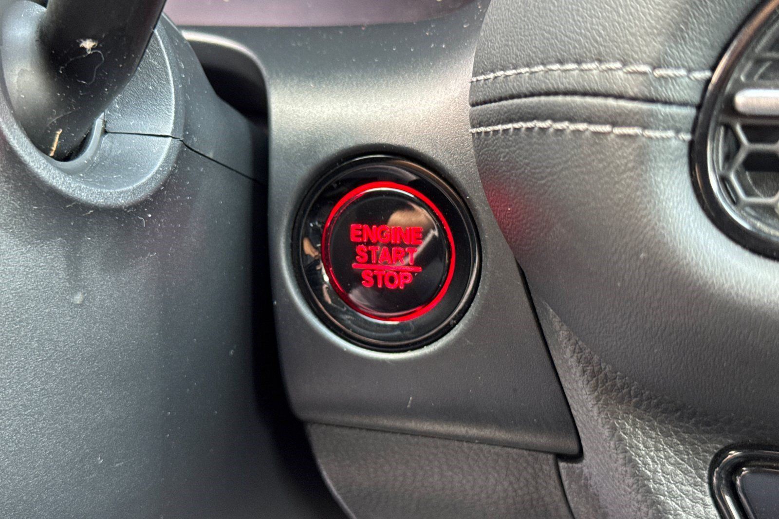 Certified 2024 Honda HR-V EX-L image 17