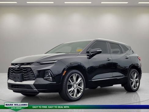 Used 2021 Chevrolet Blazer Premier w/ LPO, Black Accent Package FWD image 8