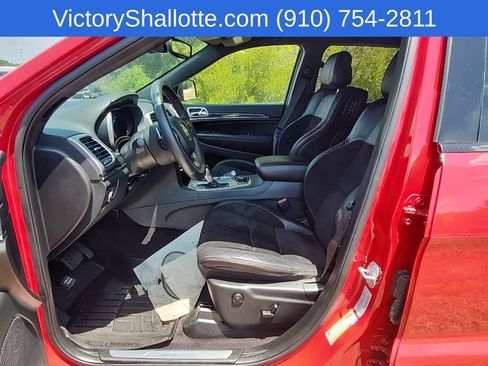 Used 2018 Jeep Grand Cherokee Trailhawk AWD/4WD image 18