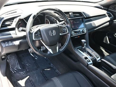 Used 2019 Honda Civic Sport image 9