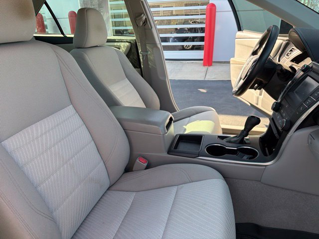 Used 2015 Toyota Camry LE FWD image 23