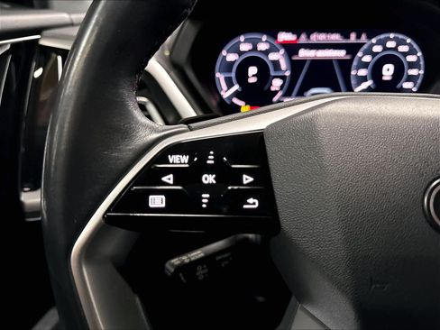 Used 2024 Audi Q4 e-tron Premium Plus w/ Premium Plus AWD/4WD image 19