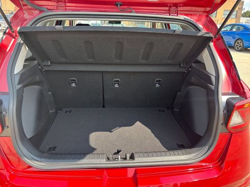 Used 2026 Hyundai Venue SEL FWD image 31