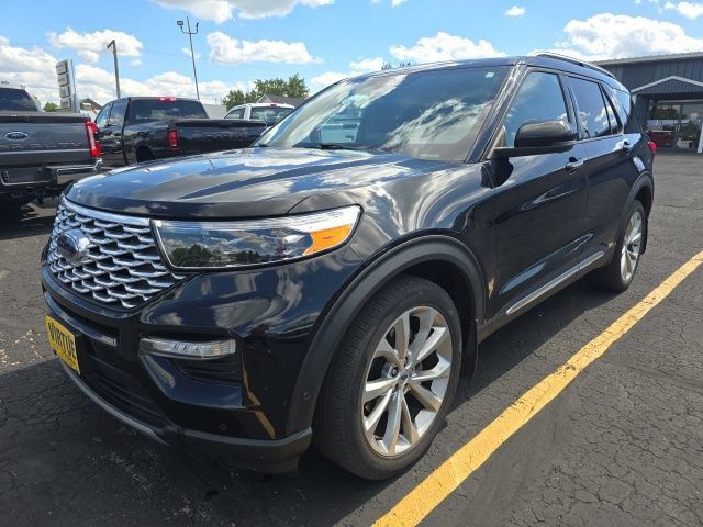Used 2021 Ford Explorer Platinum w/ Equipment Group 601A AWD/4WD image 3