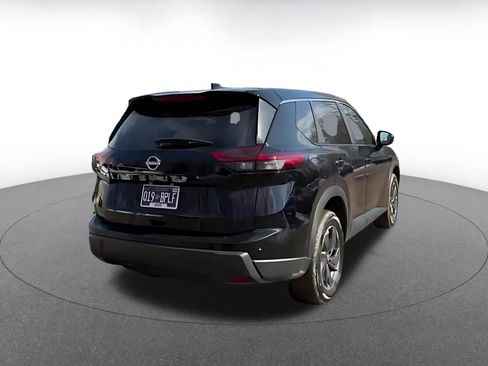 Used 2025 Nissan Rogue SV image 14