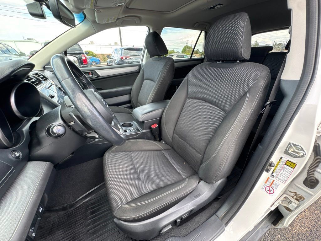Used 2019 Subaru Outback 2.5i Premium AWD/4WD image 12