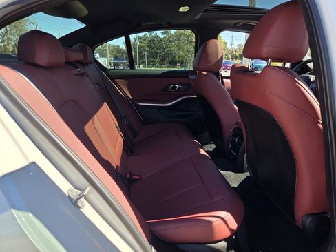 Used 2024 BMW 330i Sedan w/ Premium Package image 16