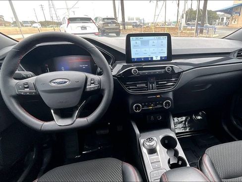 Used 2025 Ford Escape ST-Line AWD/4WD image 18