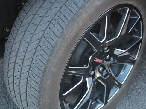 Used 2025 GMC Yukon Denali w/ Denali Reserve Package AWD/4WD image 14