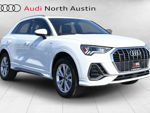 Certified 2025 Audi Q3 2.0T Premium w/ Convenience Package image 2