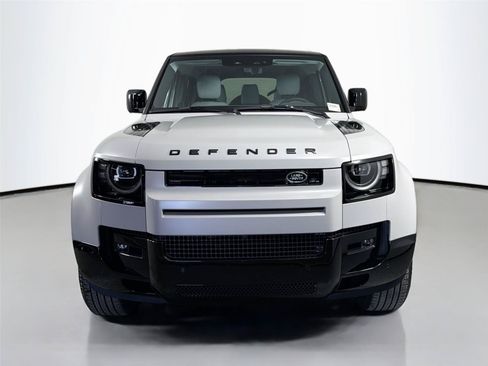 New 2026 Land Rover Defender 110 X-Dynamic SE AWD/4WD image 2
