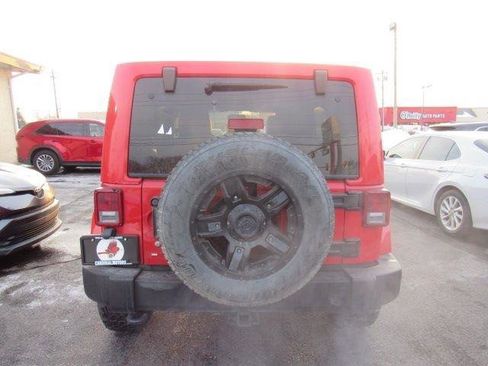 Used 2015 Jeep Wrangler Unlimited Sahara w/ Max Tow Package image 5