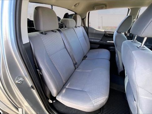 Certified 2020 Toyota Tacoma SR5 image 27