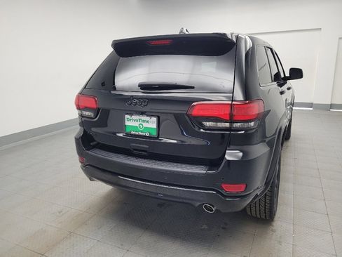 Used 2018 Jeep Grand Cherokee Altitude image 7
