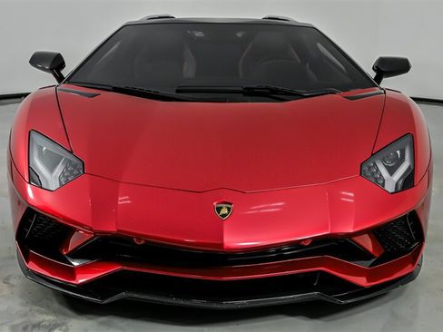 Used 2019 Lamborghini Aventador S AWD/4WD image 5