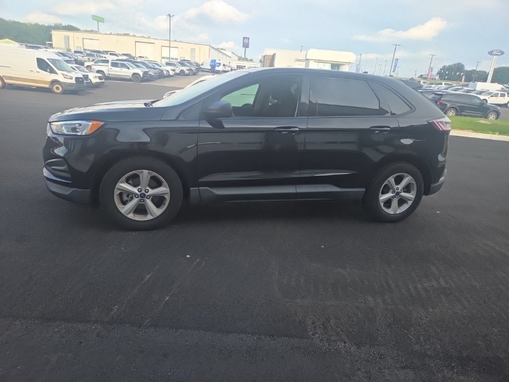 Used 2020 Ford Edge SE FWD image 5