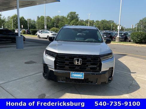 Used 2026 Honda Pilot Black Edition image 8