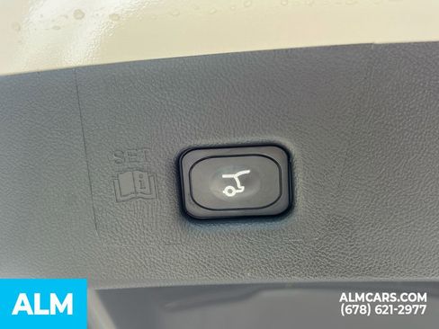 Used 2023 Lincoln Nautilus Black Label w/ Class II Trailer Tow Package image 24