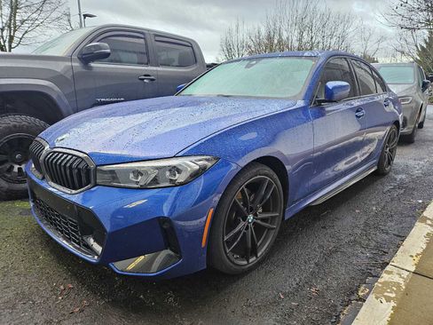Used 2023 BMW 330i xDrive Sedan w/ M Sport Package image 5
