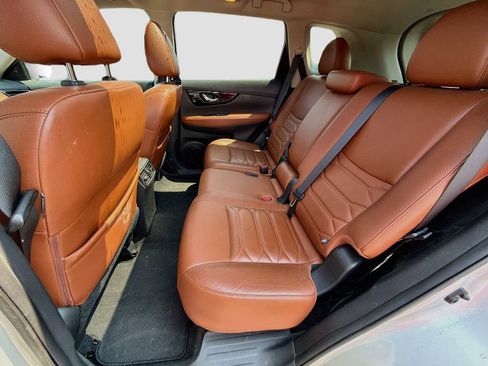 Used 2017 Nissan Rogue SL w/ SL Premium Package AWD/4WD image 28