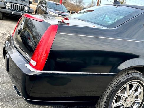 Used 2011 Cadillac DTS Limousine image 14