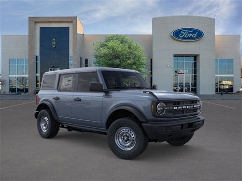 New 2025 Ford Bronco 4-Door image 7