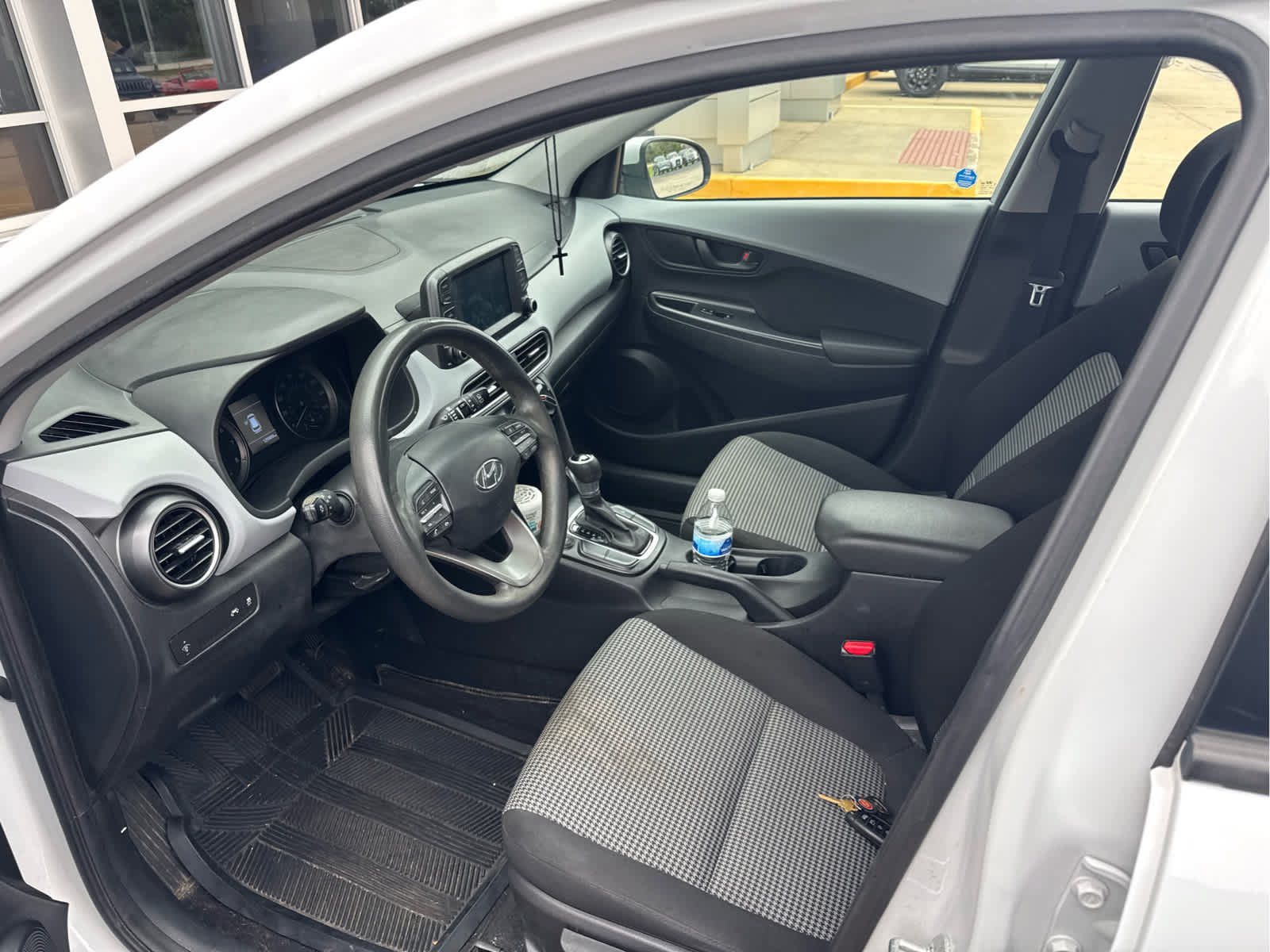 Used 2019 Hyundai Kona SE FWD image 6