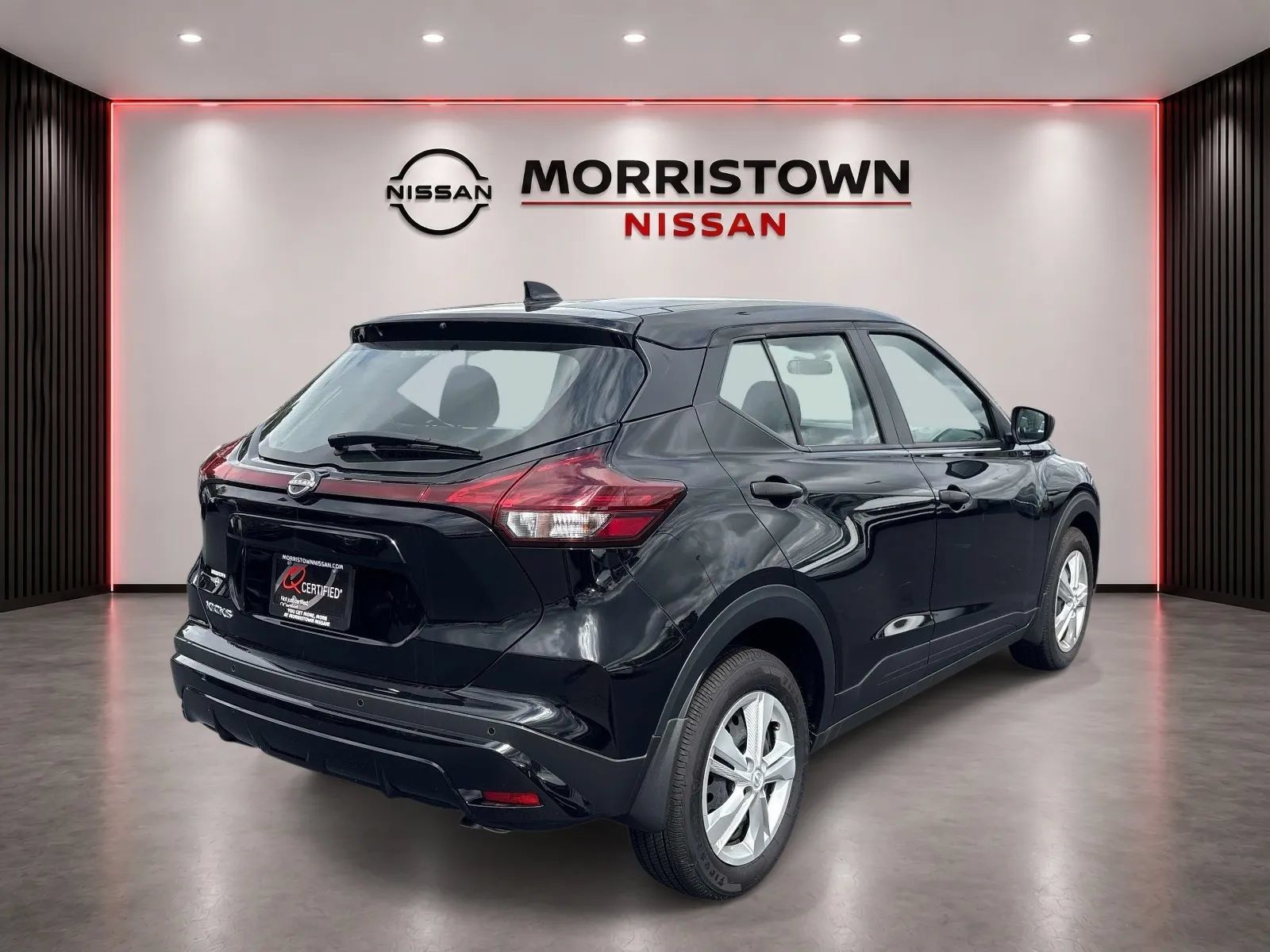 Used 2025 Nissan Kicks Play S FWD image 3