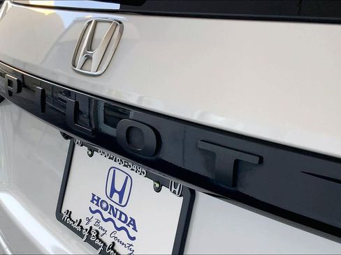 Used 2023 Honda Pilot Elite image 32