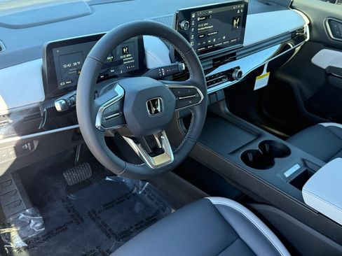 New 2026 Honda Prologue Touring image 11