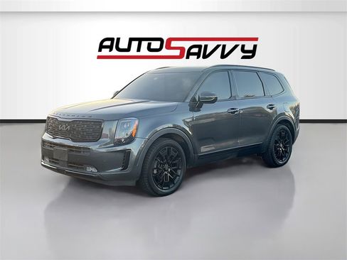 Used 2022 Kia Telluride SX w/ SX Prestige Package image 3