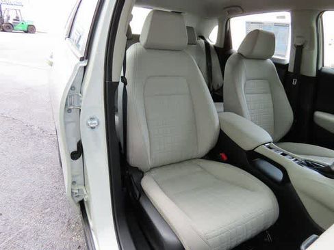 New 2026 Honda HR-V LX image 15