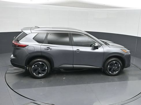 Used 2024 Nissan Rogue SV w/ SV Premium Package FWD image 36