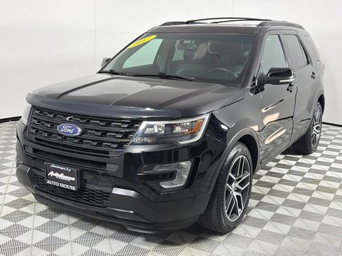 Used 2017 Ford Explorer Sport image 7