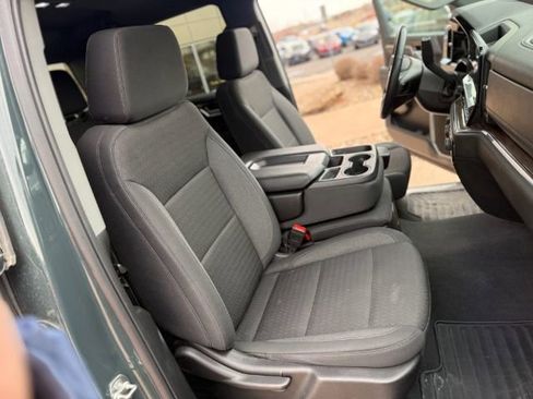 Used 2025 Chevrolet Silverado 1500 LT AWD/4WD image 21