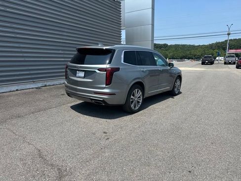 Used 2023 Cadillac XT6 Premium Luxury FWD image 5