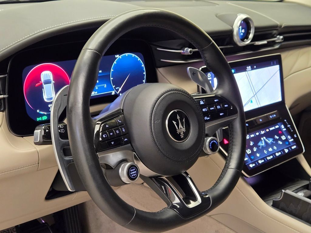 Certified 2023 Maserati Grecale GT AWD/4WD image 36