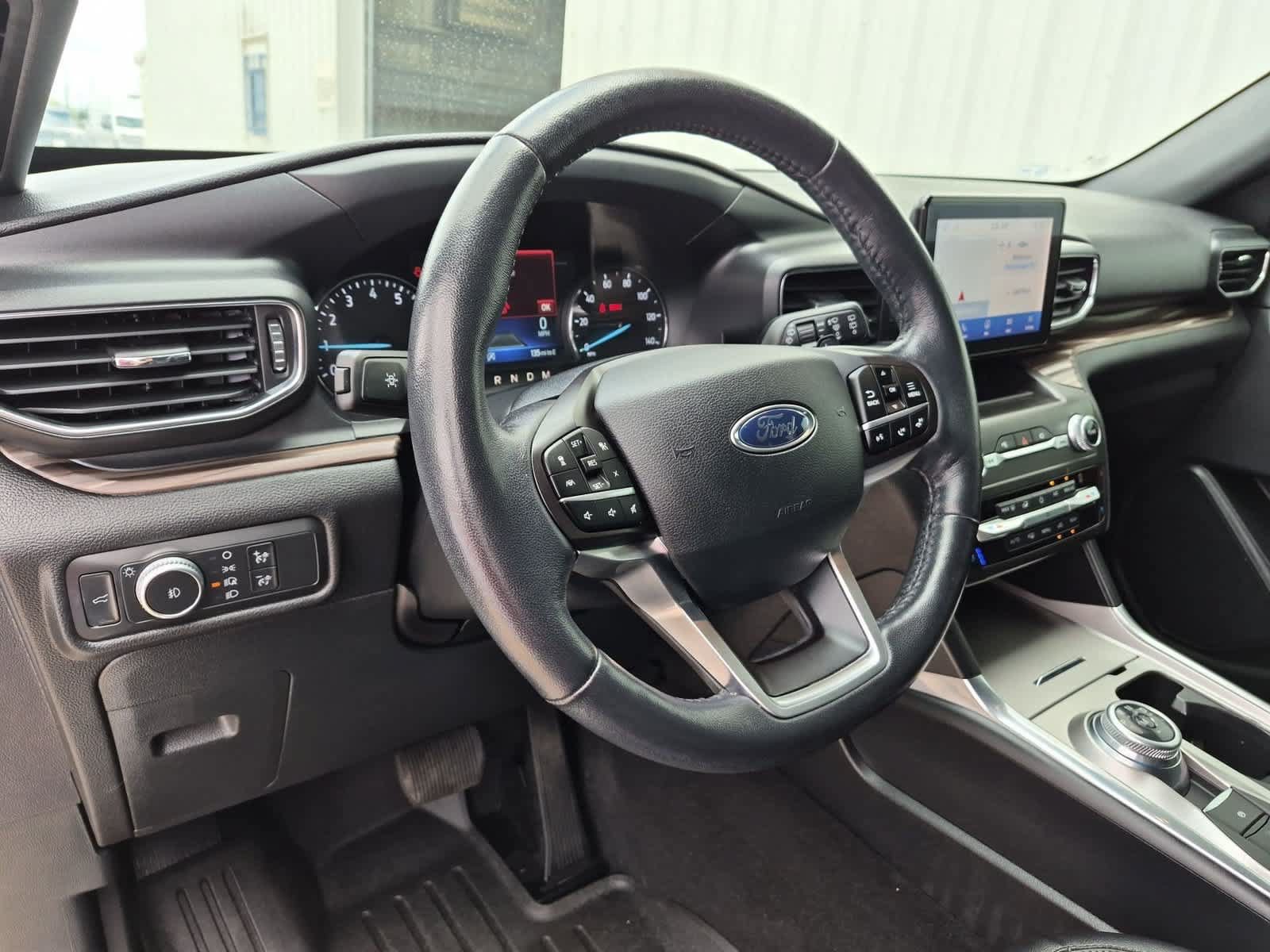 Used 2020 Ford Explorer Limited AWD/4WD image 10