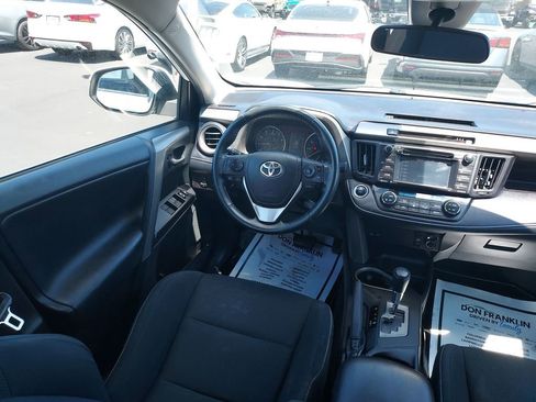Used 2018 Toyota RAV4 XLE w/ Plus Extra Value Package AWD/4WD image 15