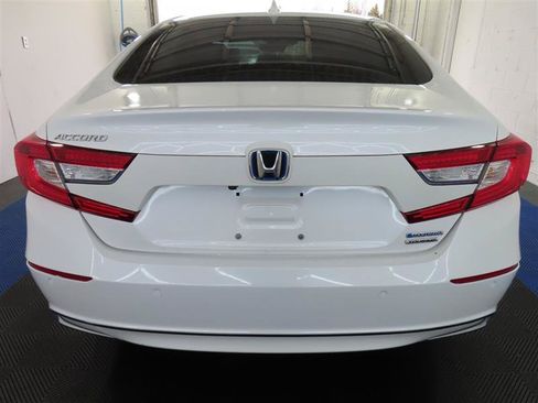 Used 2022 Honda Accord Touring image 12