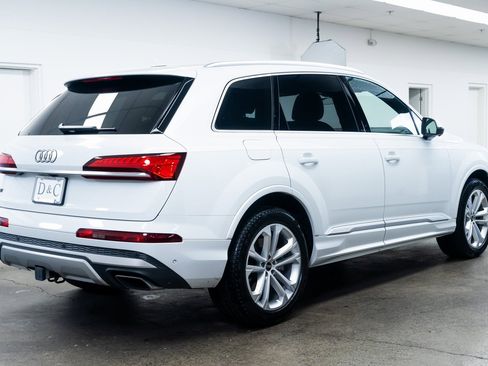 Used 2025 Audi Q7 3.0T Premium Plus w/ Premium Plus Package image 6