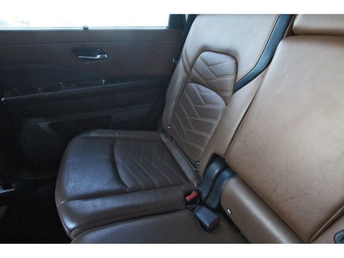 Used 2023 Nissan Pathfinder Platinum w/ Cargo Package image 15