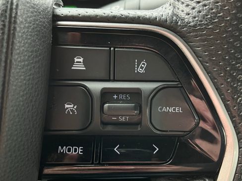 Used 2022 Toyota Tundra Capstone AWD/4WD image 19
