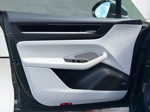 Used 2024 Porsche Macan 4 Electric image 23