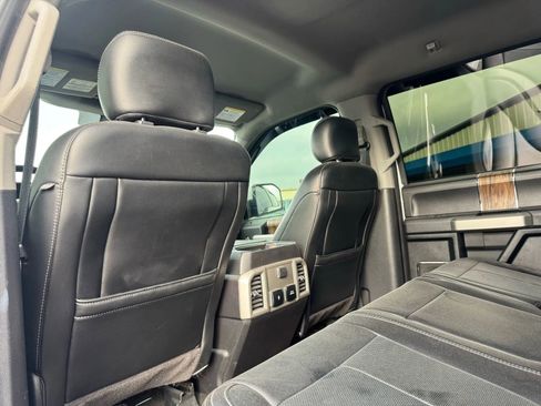 Used 2019 Ford F150 Lariat w/ Equipment Group 501A Mid image 11