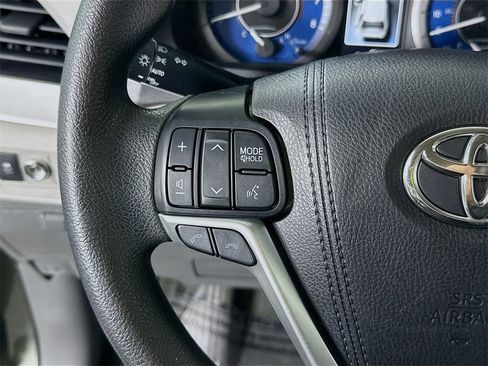 Certified 2020 Toyota Sienna L image 20